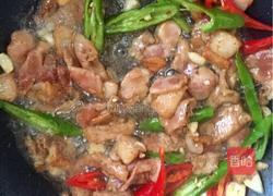 土猪肉炒白菜的做法图解5