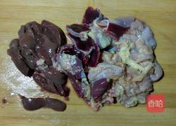 炒酸菜鸡杂的做法图解4