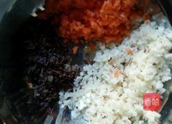 胡萝卜马蹄饺子的做法图解1