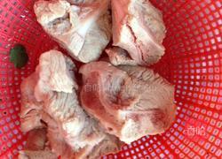 塘虱黑豆汤的做法图解1