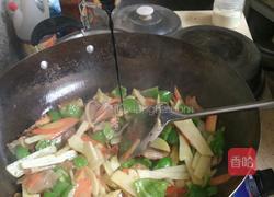 花色炒腊肉的做法图解5