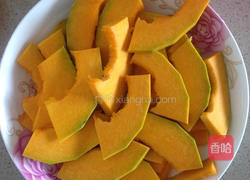 南瓜花卷的做法图解1