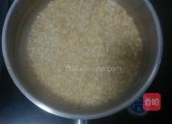 香蕉燕麦粥的做法图解1