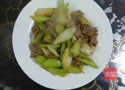 西芹炒牛肉的做法图解7