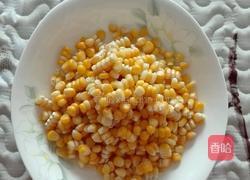 鸡蛋炒玉米的做法图解5