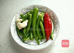 虎皮杭椒的做法图解1