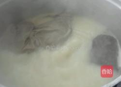 卤猪脚的做法图解3