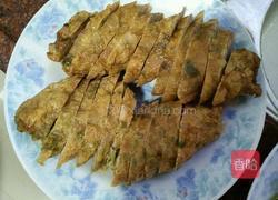 蒜苗炒五香卷的做法图解3