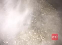 水煮荷包蛋的做法图解1