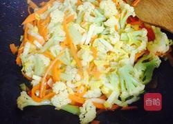 蔬菜炒粉干的做法图解5
