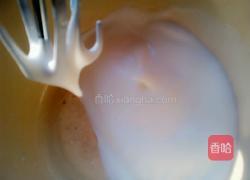 黑芝麻蛋糕卷的做法图解3