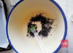 黑芝麻蛋糕卷的做法图解6