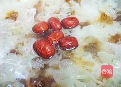 牛奶桃胶银耳羹的做法图解3