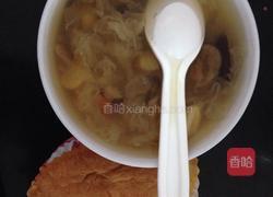 莲子银耳红枣枸杞汤的做法图解5