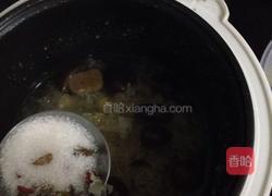 莲子银耳红枣枸杞汤的做法图解4