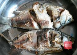 豆瓣鲫鱼的做法图解3