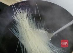 凉拌鸡丝米线的做法图解5