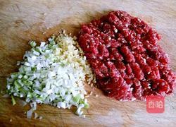 褡裢牛肉白菜卷的做法图解1