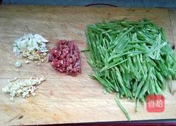 牛肉豆角丝的做法图解2