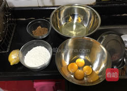 红糖蒸蛋糕的做法图解1