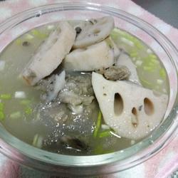 莲藕排骨汤的做法[图]