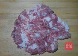 猪肉鹌鹑蛋酿香菇的做法图解2