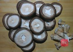猪肉鹌鹑蛋酿香菇的做法图解4