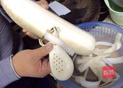 香辣腌萝卜皮的做法图解2