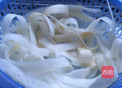 香辣腌萝卜皮的做法图解3