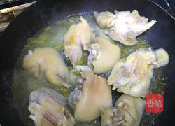 猪脚菌菇汤的做法图解6