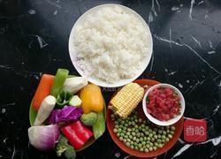 彩虹炒饭的做法图解1