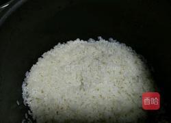 木耳竹笋腊肉饭的做法图解1