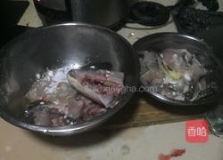 酸菜鱼的做法图解1