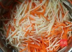 炝拌双丝的做法图解1