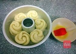 玫瑰花乳酪面包的做法图解17