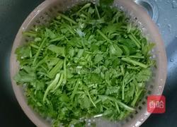 清炒芹菜的做法图解1