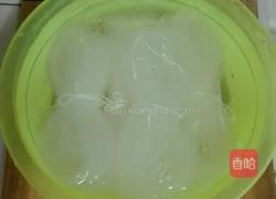 龙口粉丝炒肉丸子的做法图解2