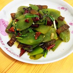 莴笋炒腊肉的做法[图]