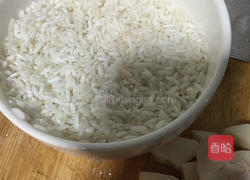 香菇芋头米饭的做法图解1