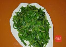 麻酱芝麻菠菜梗的做法图解3