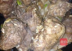 酸菜炖排骨的做法图解6