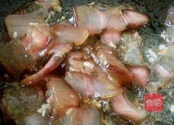蒜苗炒腊肉的做法图解5