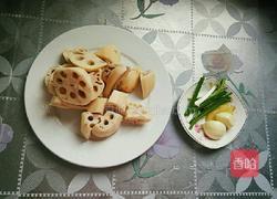 莲藕筒骨汤的做法图解2