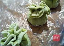 Illustration of how to make money bag dumplings 8