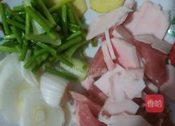 肉片香菇炖莲藕的做法图解3