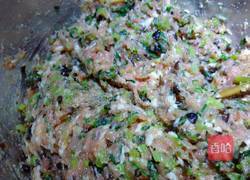 芹菜木耳猪肉馅饺子的做法图解5