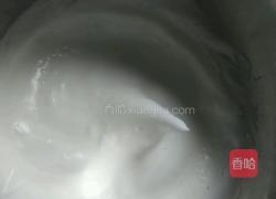 芝麻粉戚风蛋糕的做法图解3