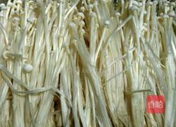 剁椒蒸双鲜的做法图解1