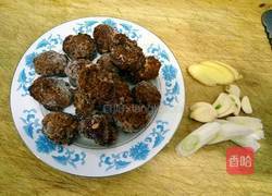 溜牛肉丸子的做法图解1