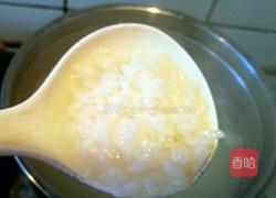 胡萝卜菠菜鸡肝粥的做法图解6